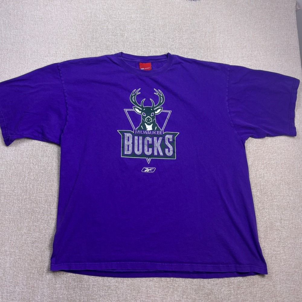 Vintage Reebok Milwaukee Bucks Mens 2XL Purple Graphic T-Shirt NBA R200A